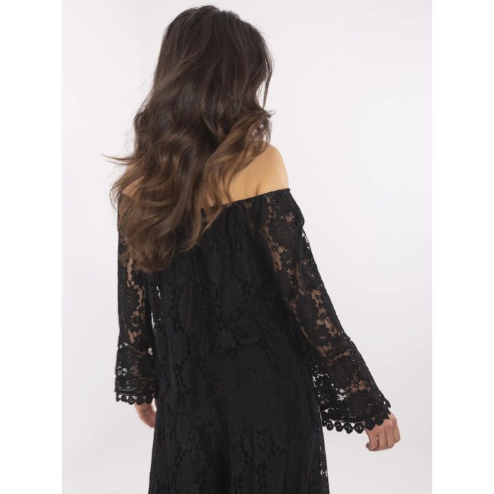 Palaidinė juoda elegantiška ilgarankovė