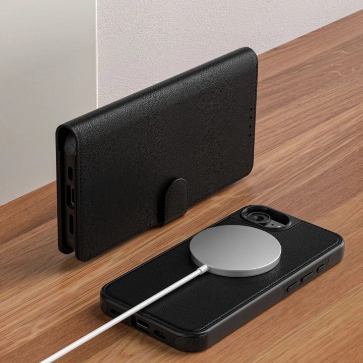 Juodas matinis MagSafe dėklas iPhone 16e su kortelių skyriumi