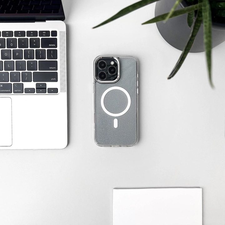 Balta blizgi dėklas su MagSafe Samsung Galaxy A36 5G telefonui