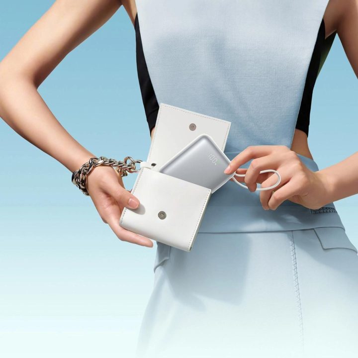 Išorinė baterija su USB-C ir Lightning laidais, balta, 10000 mAh