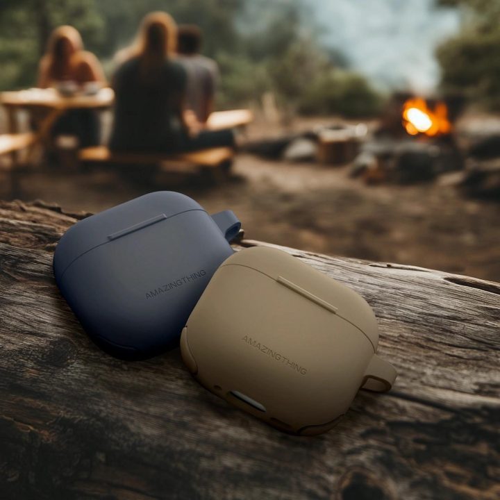 Apsauginis juodas dėklas AirPods 4 ausinėms iš silikono AmazingThing