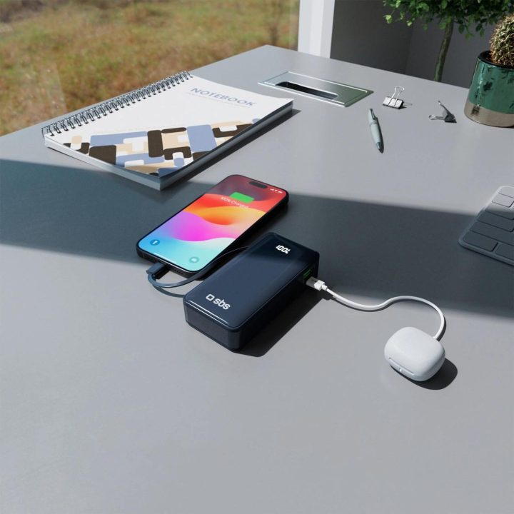 Išorinė baterija 10000 mAh su USB-C laidu ir ekranu SBS – tamsiai pilka
