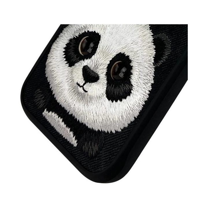 Dėklas telefonui juodas silikoninis su panda iPhone 16 Pro Nimmy