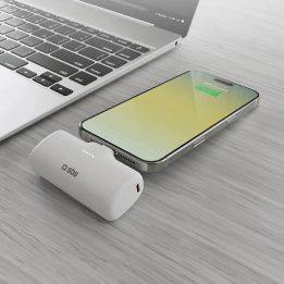 Išorinė baterija balta su USB-C jungtimi 5000 mAh 10W SBS