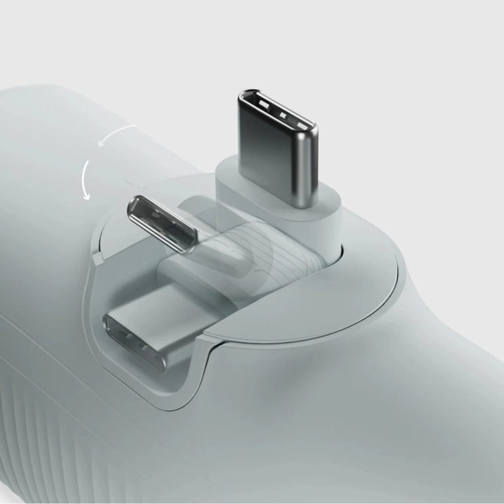 Išorinė baterija pilka su USB-C jungtimi ir 5000 mAh talpa SBS