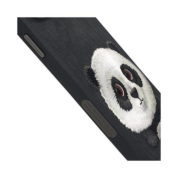 Dėklas telefonui juodas su siuvinėta panda iPhone 15 Pro Nimmy