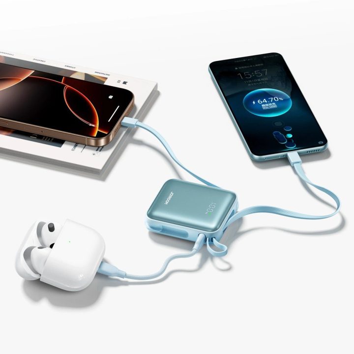 Išorinė baterija mėlyna su integruotais laidais 10000mAh