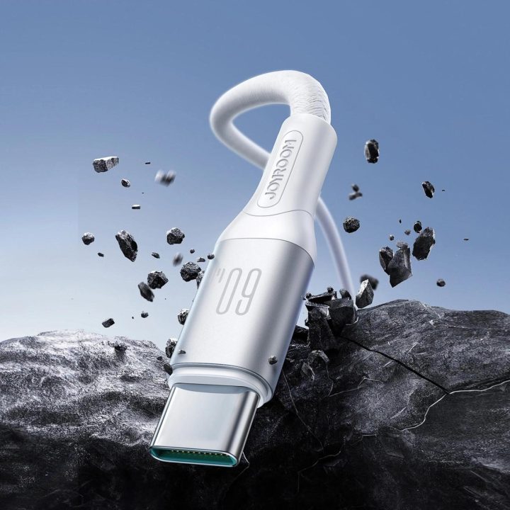 USB-C laidas baltas pintas 60W įkrovimui 2m