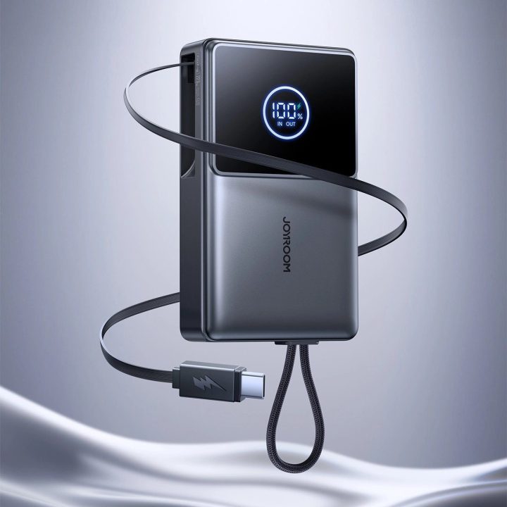 Išorinė baterija juoda su USB-C laidu ir ekranu 10000mAh