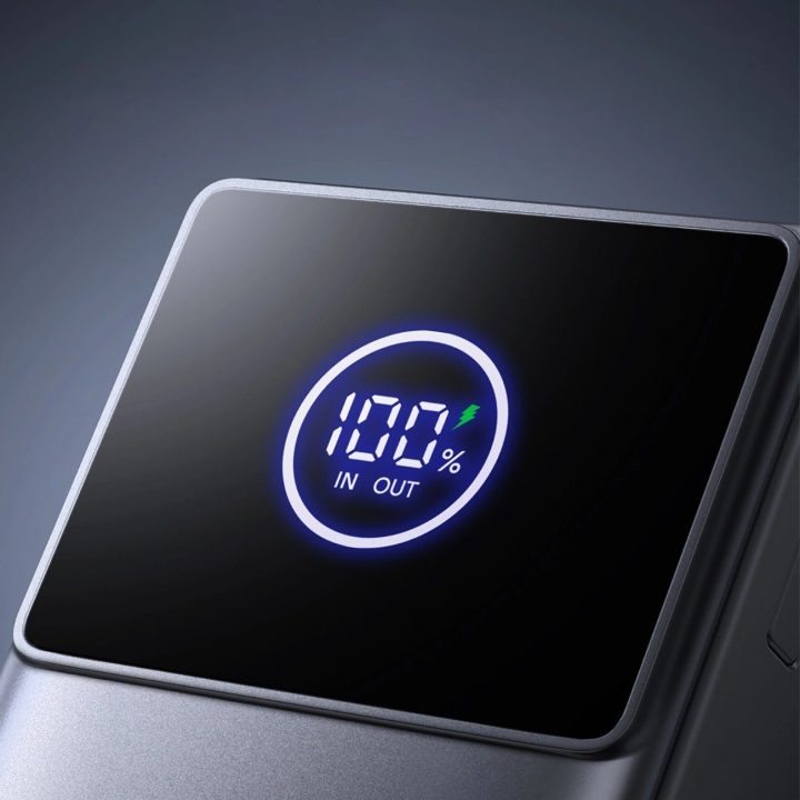 Išorinė baterija juoda su USB-C laidu ir ekranu 10000mAh