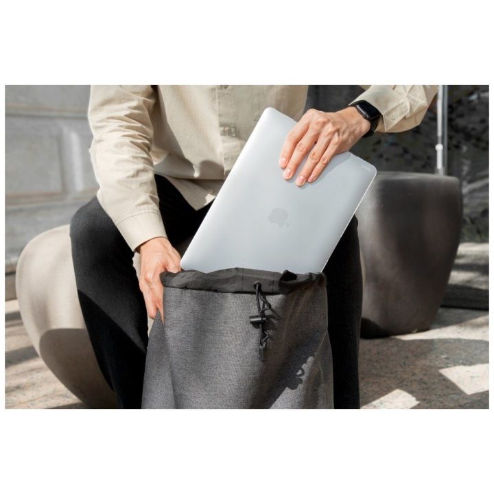 Nešiojamojo kompiuterio dėklas MacBook Pro 14″ skaidrus Uniq