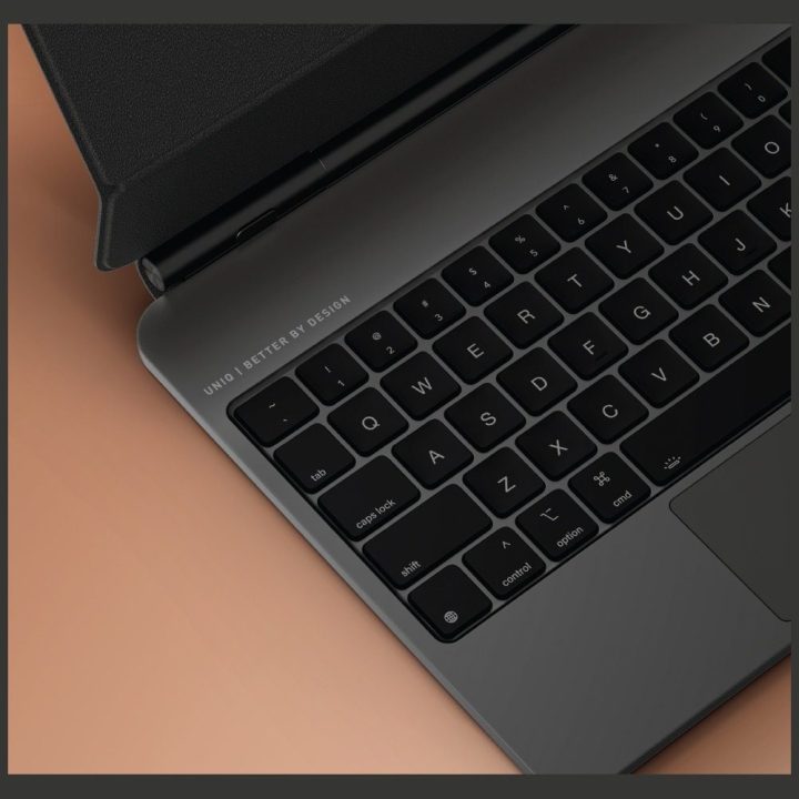 Planšetės dėklas klaviatūra iPad 11″ rudos spalvos magnetinis Uniq Venno Pro