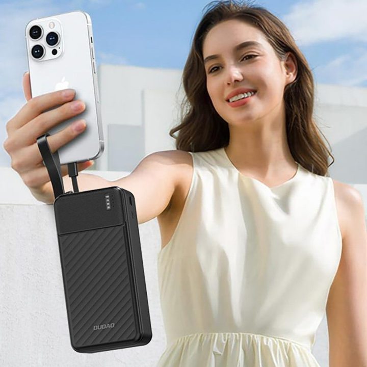 Išorinė baterija 30000 mAh su integruotais laidais juoda