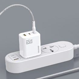 Kroviklis sieninis 65 W GaN su USB-C laidu baltas