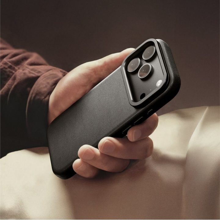 Telefono dėklas iPhone 17 Pro Max juodas AmazingThing