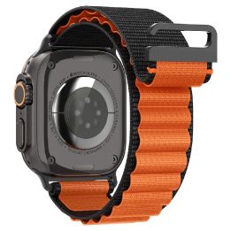 Išmaniojo laikrodžio dirželis Apple Watch 44/45/46/49 mm juodas ir oranžinis Spigen
