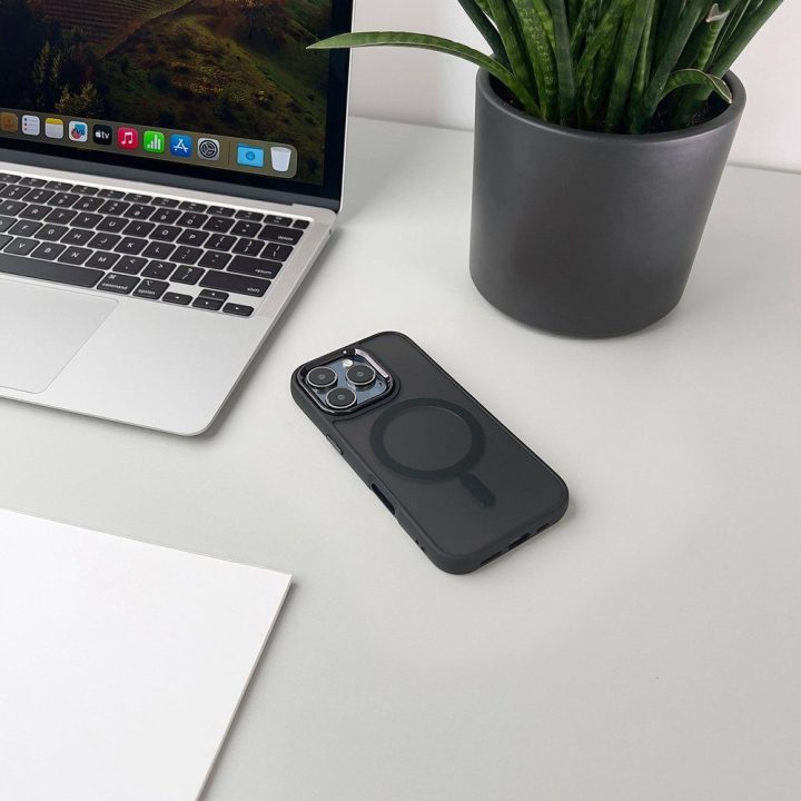 Telefono dėklas iPhone 17 juodas MagSafe