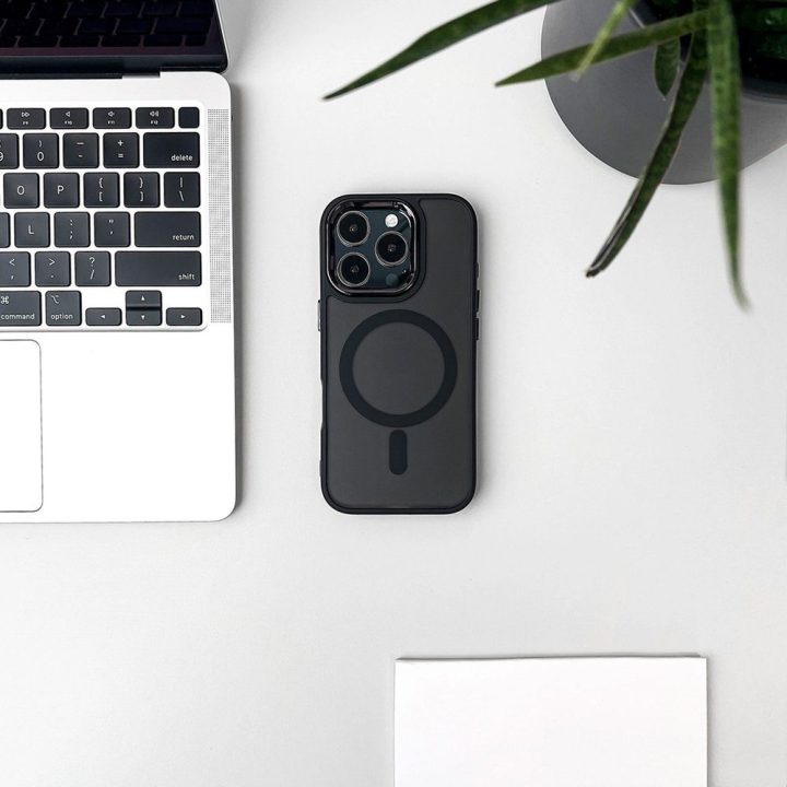 Telefono dėklas iPhone 17 juodas MagSafe