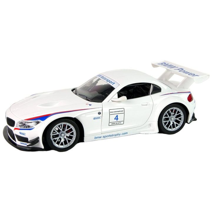 Radijo bangomis valdomas automobilis BMW Z4 su baterija