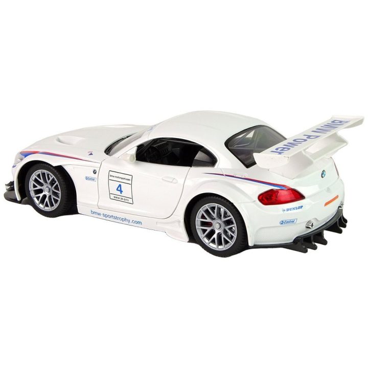 Radijo bangomis valdomas automobilis BMW Z4 su baterija