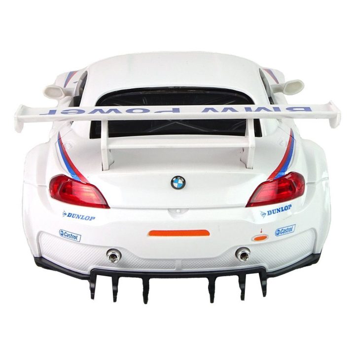 Radijo bangomis valdomas automobilis BMW Z4 su baterija