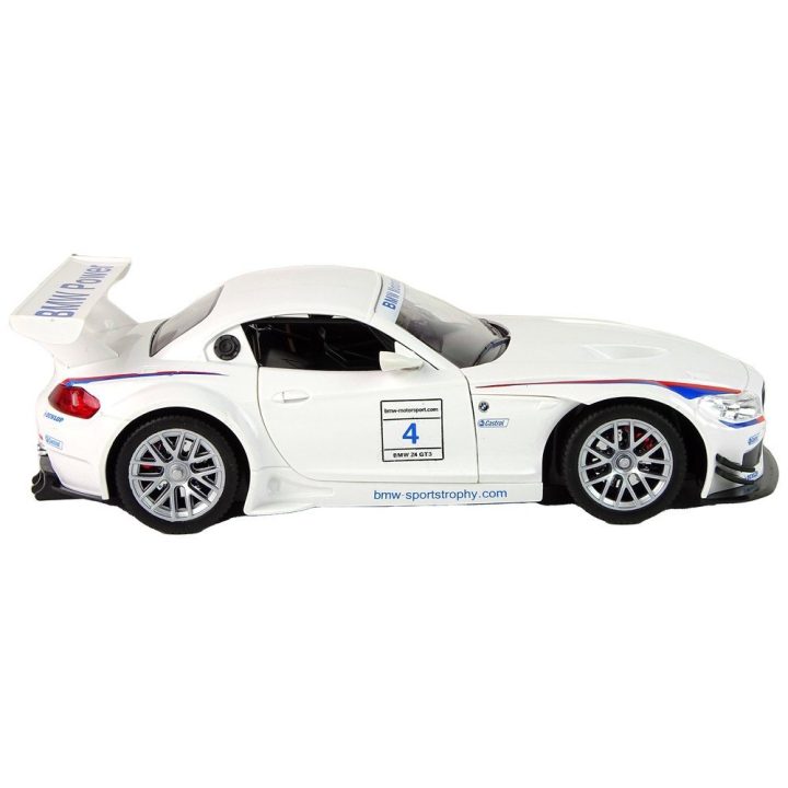Radijo bangomis valdomas automobilis BMW Z4 su baterija