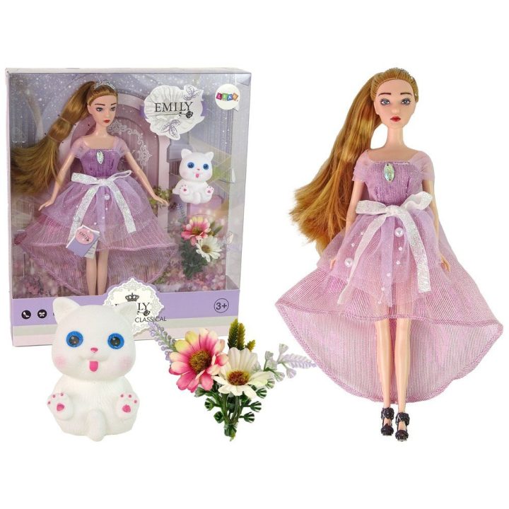 Lėlė Emily su ilga šviesia kasa ir balta kate