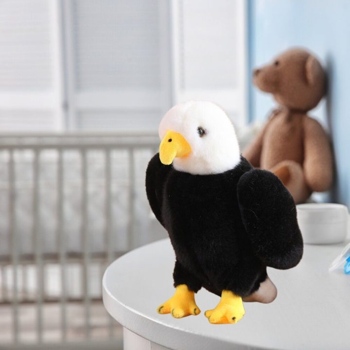 Pliušinis erelis juodai baltas 25 cm žaislas vaikams