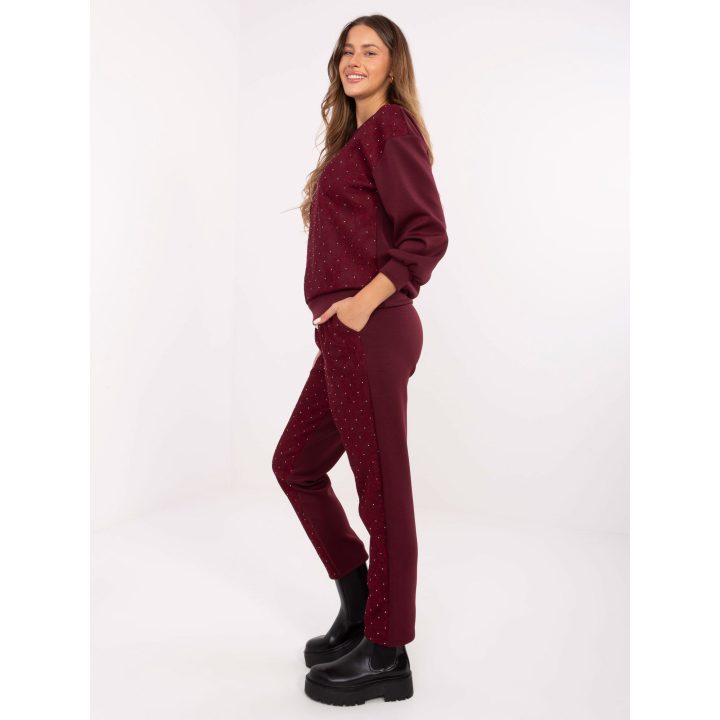 Treningas bordo spalvos su blizgiomis detalėmis IT