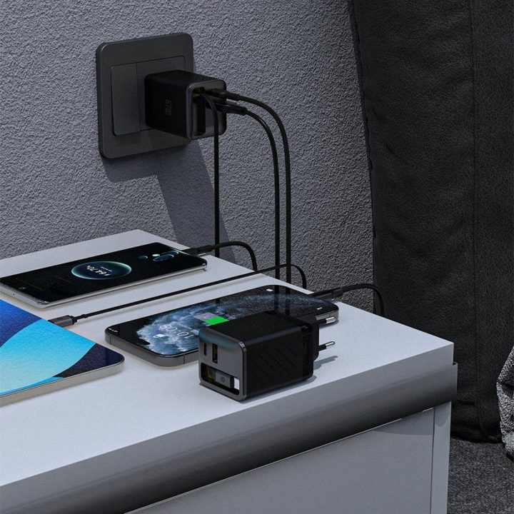 Sieninis įkroviklis 67W su USB-C laidu juodas
