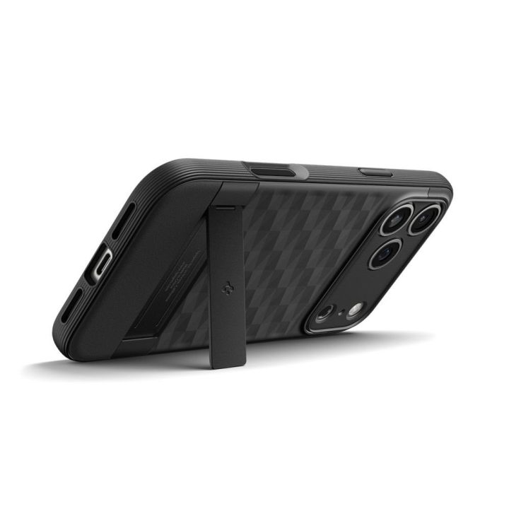 iPhone 17 Pro Max dėklas su MagSafe matinis juodas Spigen