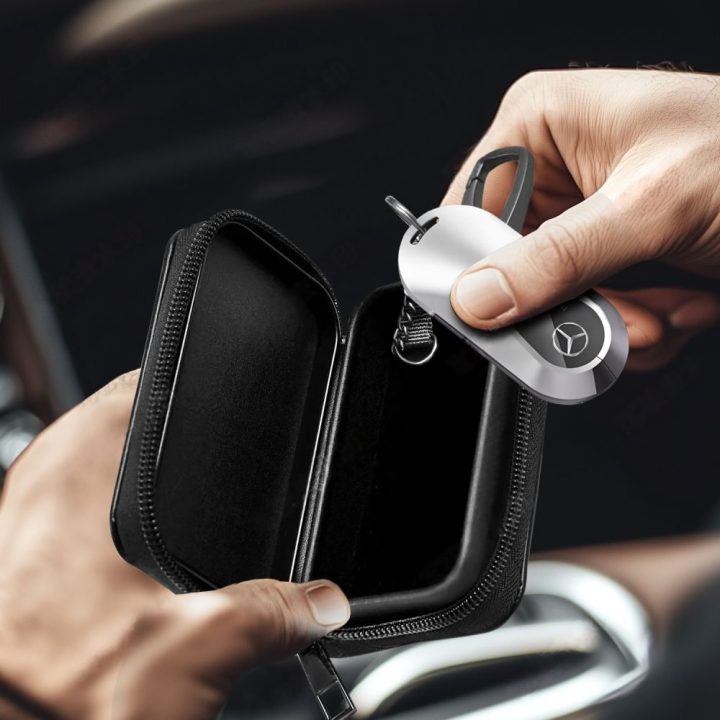 Automobilio raktų dėklas su RFID blokuote juodas