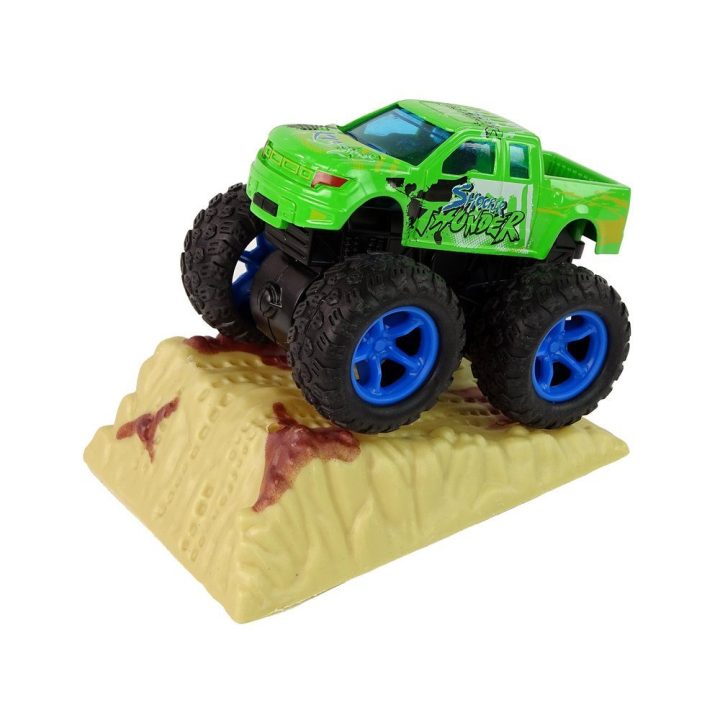 Žaislinis automobilis Monster Truck su guminiais ratais – nuotykiams ir greičiui žaidimuose.