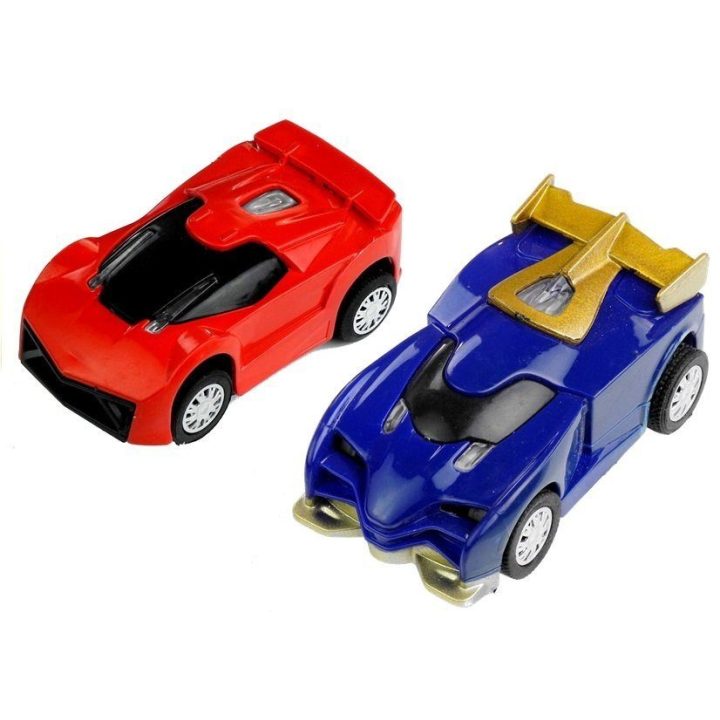 Lenktynių trasa su 2 automobiliais ir šviesomis – lavinantis žaidimas