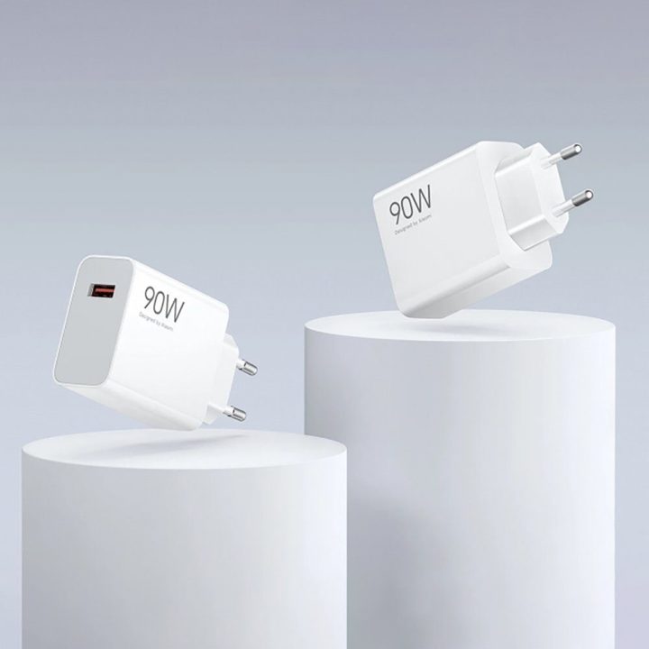 Įkroviklis sieninis 90W Xiaomi HyperCharge su USB-C laidu – greitam ir saugiam įkrovimui namuose.