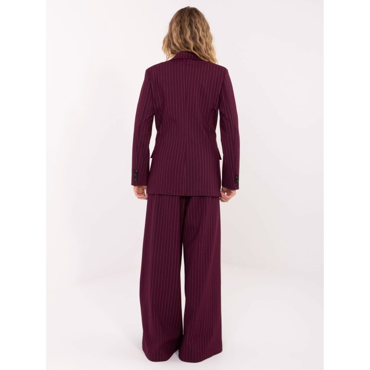 Švarkas bordo spalvos IT MA – elegancijai ir išskirtinumui kiekvienai progai.