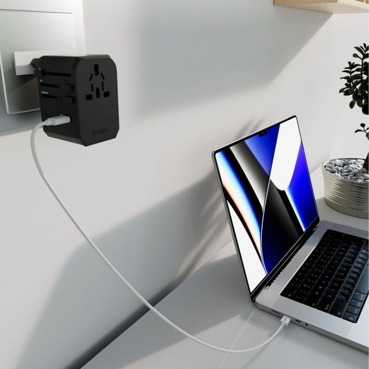 Įkroviklis GaN 70W World Travel su dėklu – patogiam įkrovimui kelionėse.
