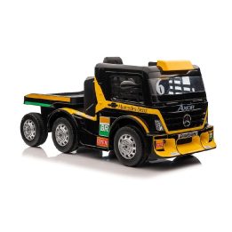 Elektromobilis su priekaba Mercedes XMX622B – pramogai ir nuotykiams lauke.