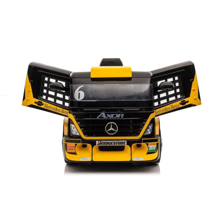 Elektromobilis su priekaba Mercedes XMX622B – pramogai ir nuotykiams lauke.