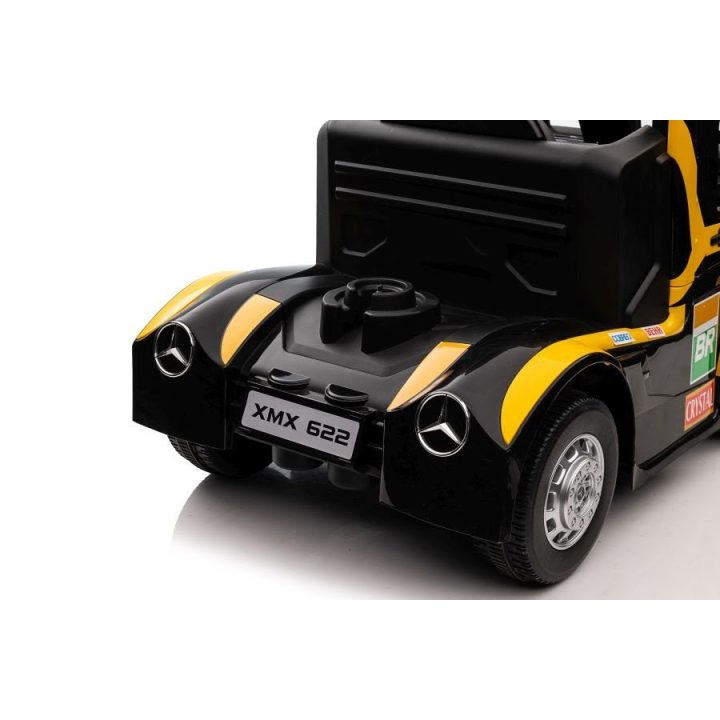 Elektromobilis Mercedes XMX622 su akumuliatoriumi – smagiam ir saugiam vaiko pasivažinėjimui.