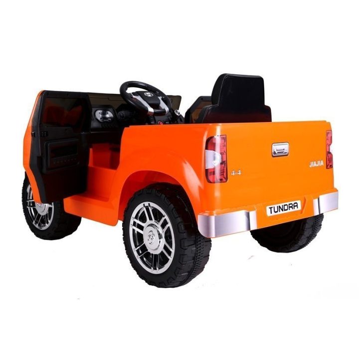 Elektrinis automobilis Toyota Tundra dažytas – pramogai ir nuotykiams lauke.