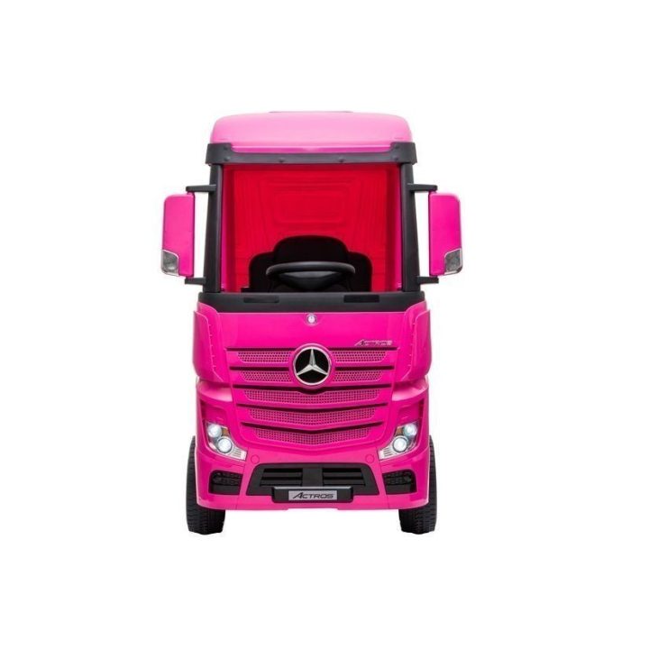 Elektromobilis 4x4 Mercedes Actros – žaismingiems nuotykiams lauke.