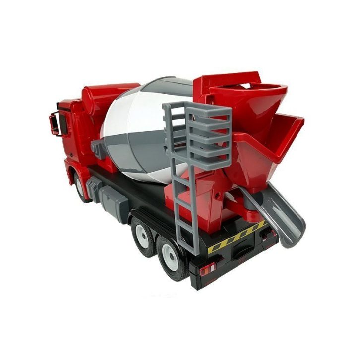 Mašina radijo bangomis valdoma Mercedes-Benz Arocs Rastar – žaidimams ir nuotykiams namuose.