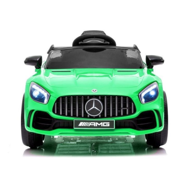 Elektrinis automobilis Mercedes AMG GT R – džiaugsmui ir aktyviems vaikų nuotykiams.
