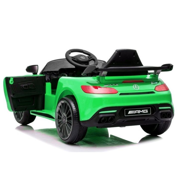 Elektrinis automobilis Mercedes AMG GT R – džiaugsmui ir aktyviems vaikų nuotykiams.