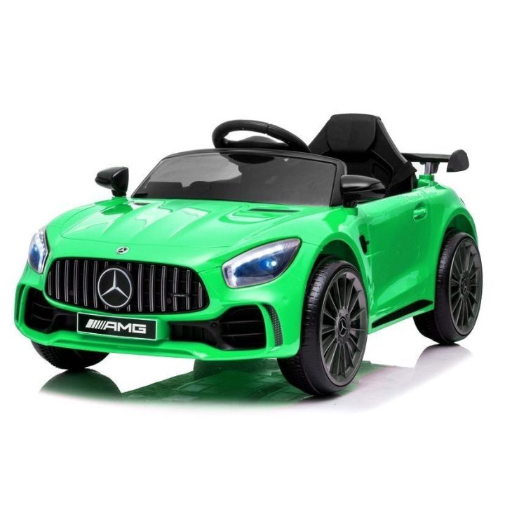 Elektrinis automobilis Mercedes AMG GT R – džiaugsmui ir aktyviems vaikų nuotykiams.
