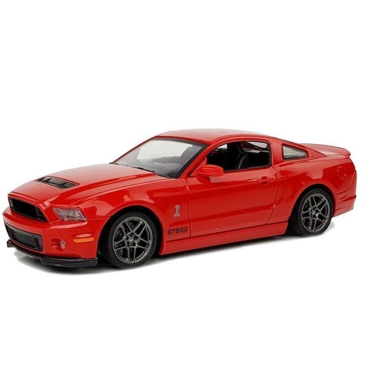 Mašinėlė valdomu pultu Ford Shelby – greičiui ir pramogai kiekvieną dieną.