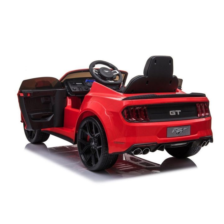 Elektromobilis Ford Mustang GT Drift – pramogai ir dinamiškiems pasivažinėjimams.