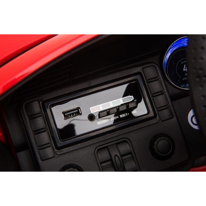 Elektromobilis Ford Mustang GT Drift – pramogai ir dinamiškiems pasivažinėjimams.