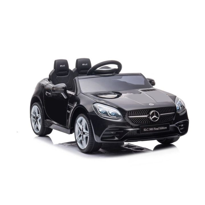Elektromobilis Mercedes SLC 300 – mažiesiems vairuotojams smagiam pasivažinėjimui.